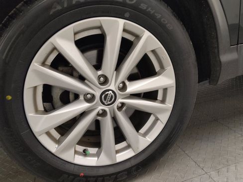 Used 2019 Nissan Rogue Sport S w/ Appearance Package image 31