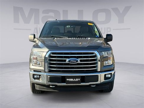 Used 2017 Ford F150 XLT w/ Equipment Group 302A Luxury image 8