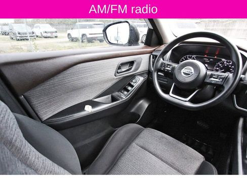 Used 2021 Nissan Rogue S image 5