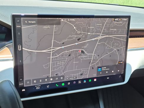 Used 2022 Tesla Model S AWD/4WD image 13