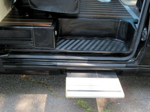 Used 2014 Mercedes-Benz Sprinter 3500 image 32