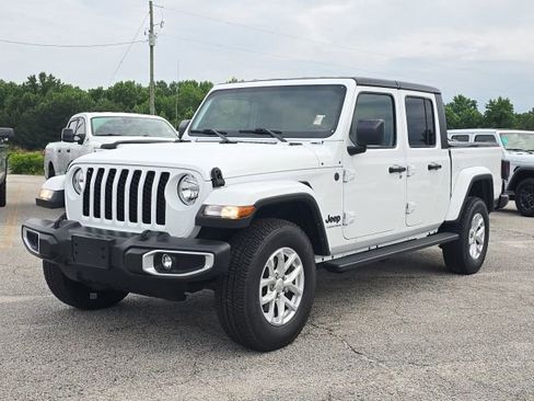 Used 2023 Jeep Gladiator Sport AWD/4WD image 1