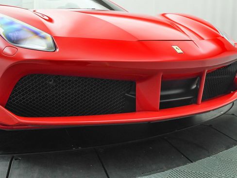 Used 2019 Ferrari 488 Spider Rosso Corsa image 26