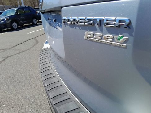 Used 2017 Subaru Forester 2.5i w/ Alloy Wheel Package AWD/4WD image 41