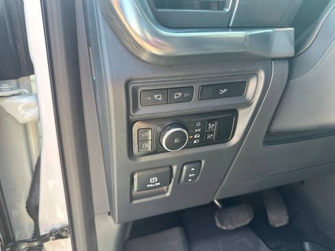 Used 2023 Ford F150 Lariat w/ Equipment Group 502A High AWD/4WD image 15