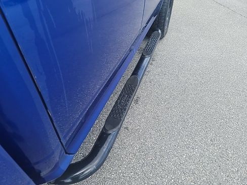 Used 2017 RAM 1500 Express AWD/4WD image 8