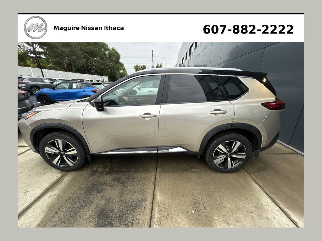 Used 2021 Nissan Rogue Platinum AWD/4WD image 1