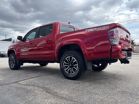 Used 2020 Toyota Tacoma TRD Sport w/ TRD Premium Sport Package image 6