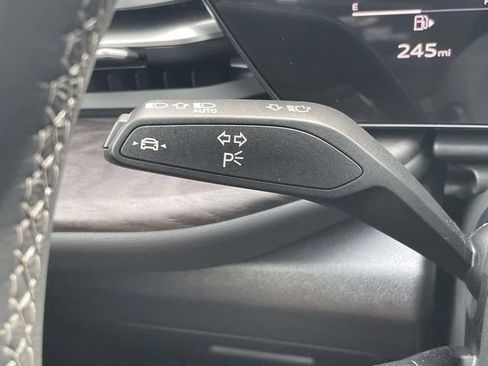 Used 2025 Audi Q5 Prestige AWD/4WD image 23