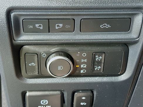 Used 2021 Ford F150 Lariat image 22