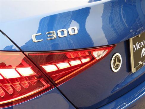 Used 2025 Mercedes-Benz C 300 4MATIC Sedan image 27