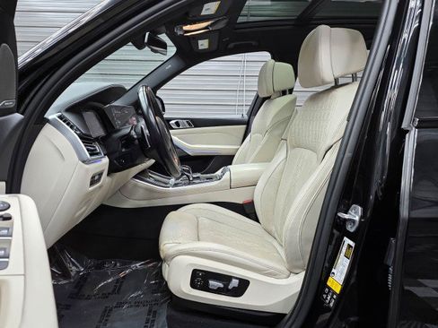 Used 2021 BMW X5 M50i w/ Premium Package AWD/4WD image 14