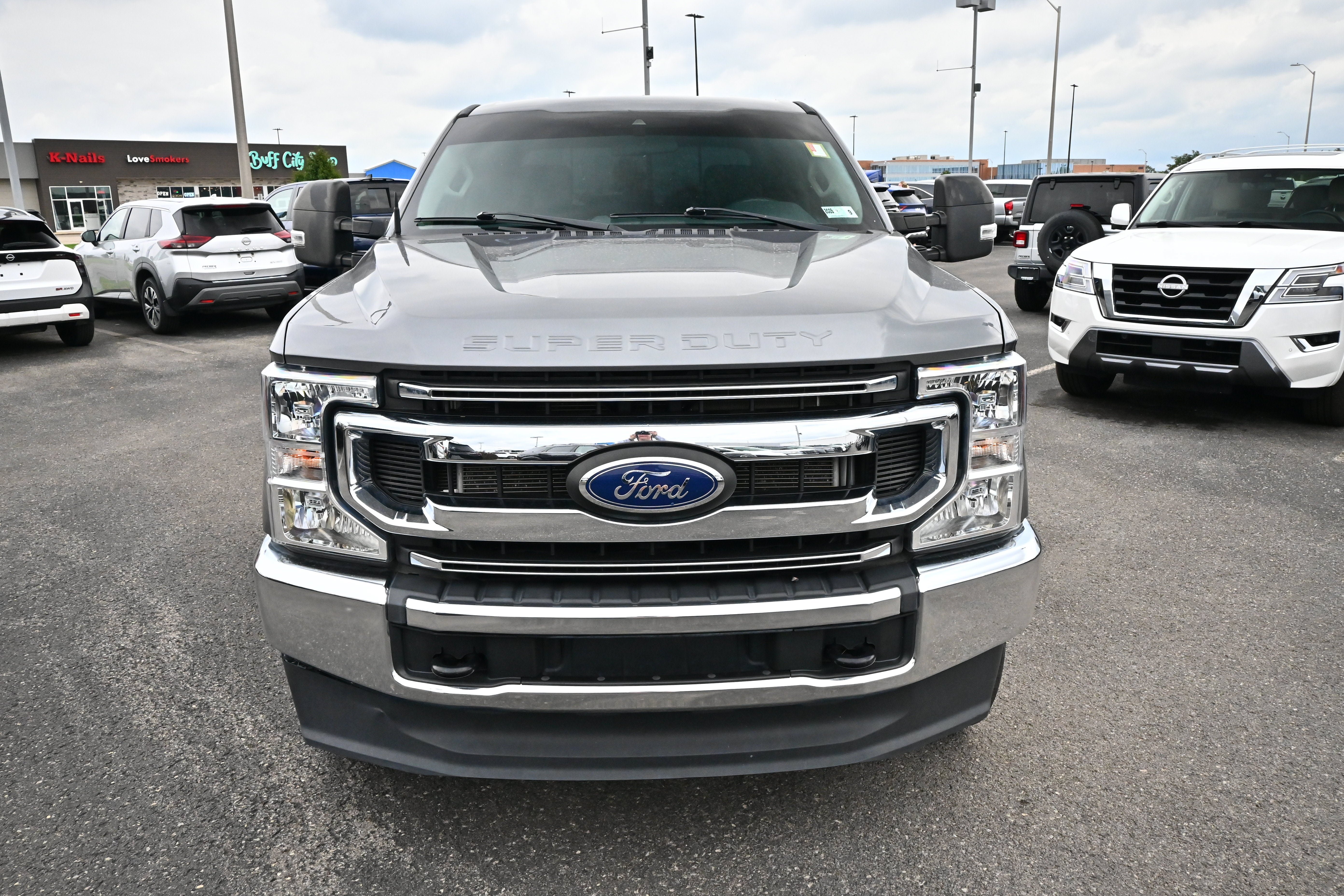 Used 2022 Ford F250 XLT AWD/4WD image 3