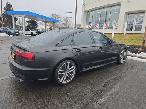 Used 2016 Audi S6 Prestige w/ Prestige Package image 4