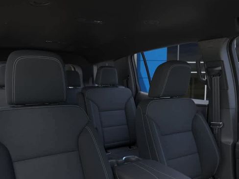 New 2026 Chevrolet Traverse LT w/ LPO, Floor Liner Package image 2