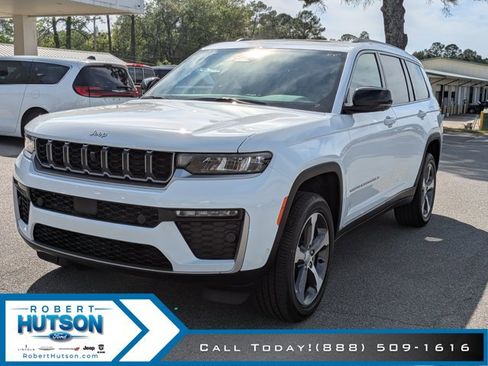 New 2026 Jeep Grand Cherokee L Limited RWD image 2