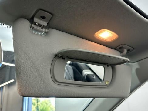 Used 2005 Mercedes-Benz SL 500 image 37