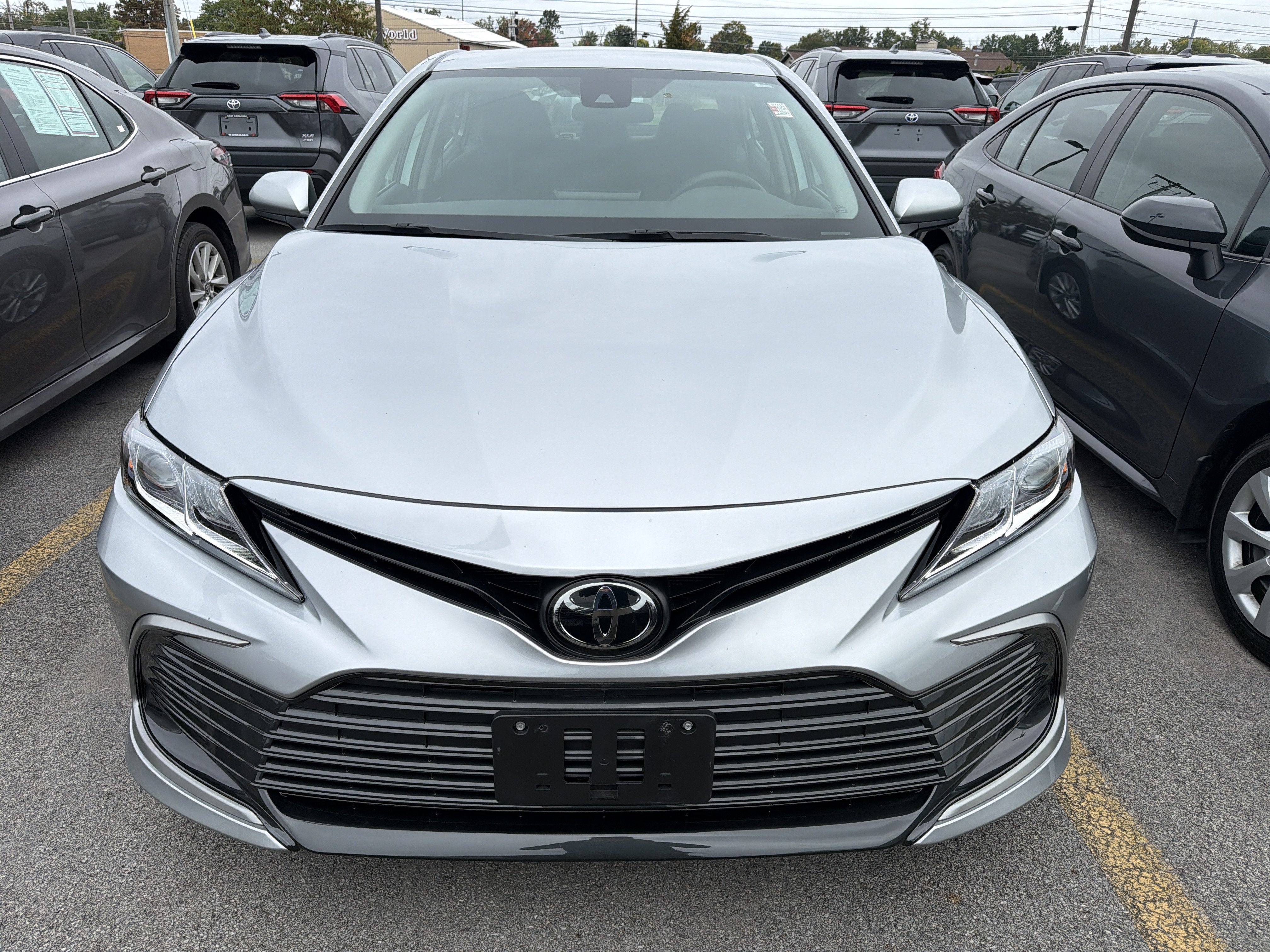 Used 2024 Toyota Camry LE FWD image 3