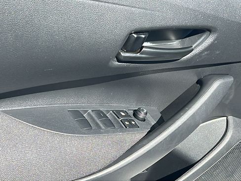 Used 2023 Toyota Corolla LE FWD image 22