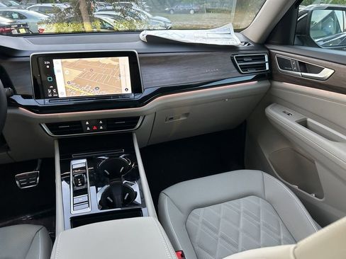 New 2026 Volkswagen Atlas SEL Premium R-Line image 11