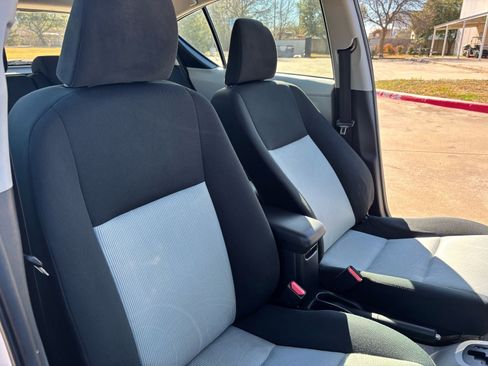 Used 2012 Toyota Prius C Three image 17