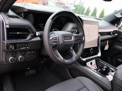 New 2026 GMC Yukon XL Elevation w/ Elevation Premium Package AWD/4WD image 25
