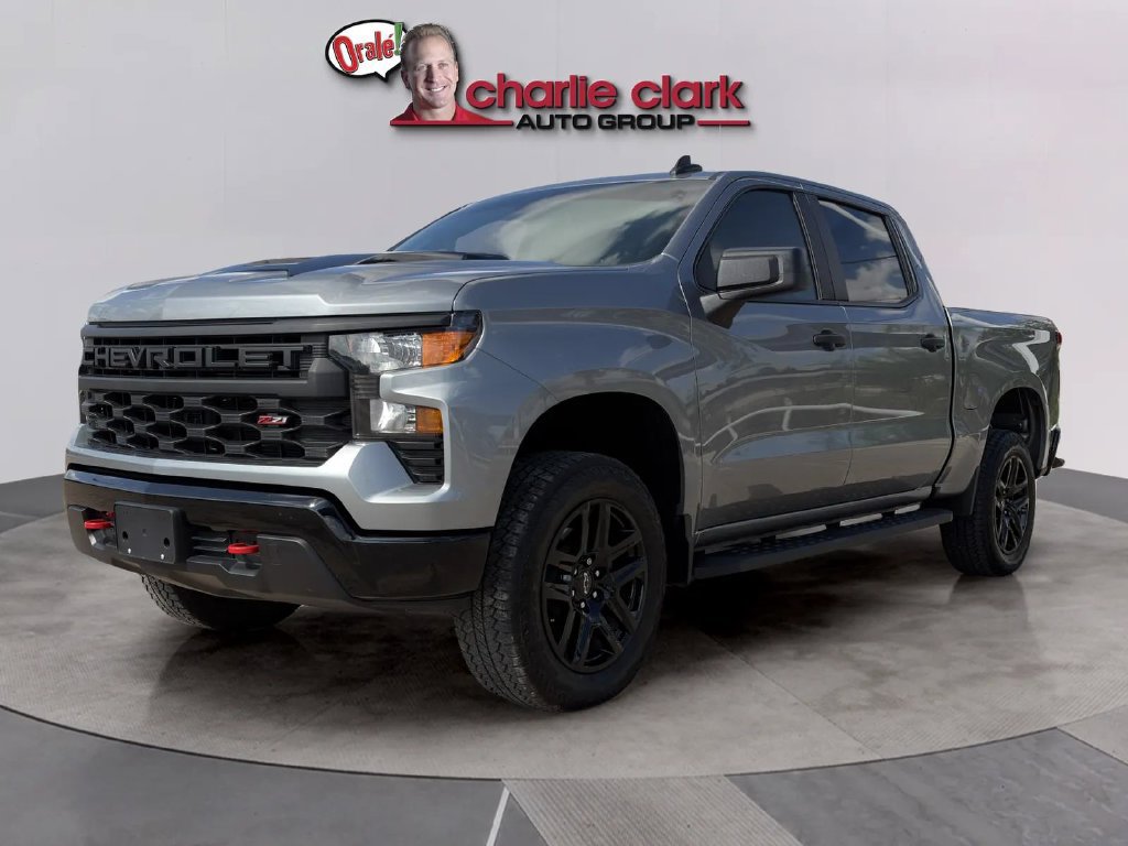 Used 2025 Chevrolet Silverado 1500 Custom Trail Boss AWD/4WD image 1