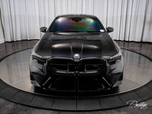 Used 2026 BMW M5 w/ Carbon Package AWD/4WD image 4
