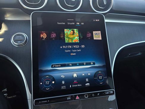 Used 2022 Mercedes-Benz C 300 Sedan image 27