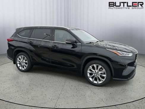 Used 2023 Toyota Highlander Limited AWD/4WD image 7
