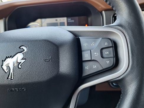 Used 2024 Ford Bronco Outer Banks AWD/4WD image 16