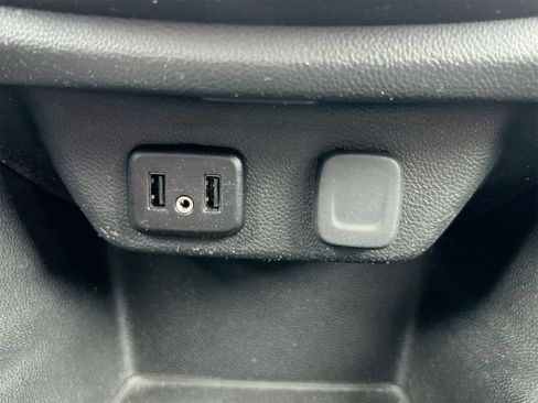 Used 2018 Chevrolet Traverse LT w/ LPO, Floor Liner Package image 31