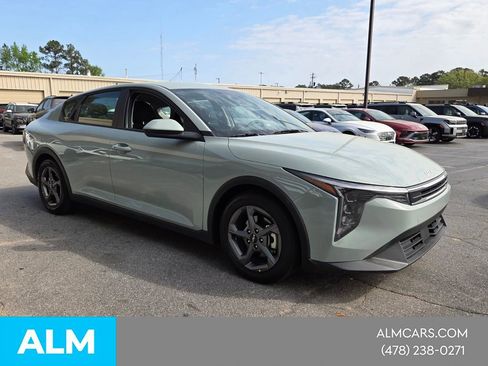 Used 2025 Kia K4 LXS image 16