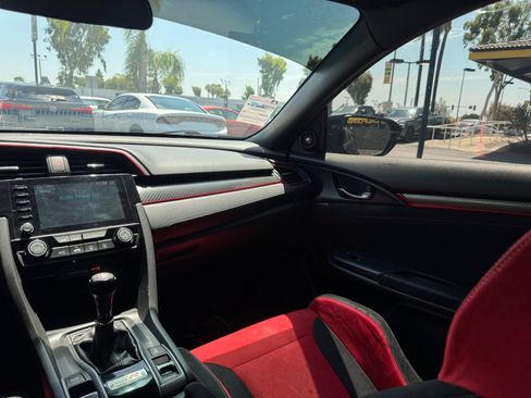 Used 2019 Honda Civic Type R image 23