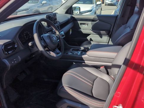 New 2025 Honda Pilot TrailSport image 14