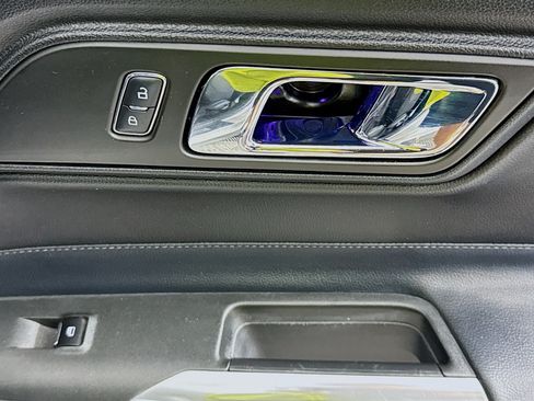 Used 2017 Ford Mustang Premium RWD image 25