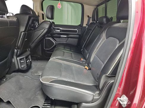 Used 2019 RAM 1500 Laramie AWD/4WD image 9
