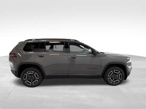 New 2026 Jeep Cherokee Laredo AWD/4WD image 5