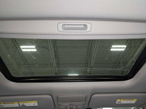 Used 2021 Honda CR-V Touring image 17
