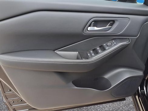 New 2026 Nissan Rogue SV image 14