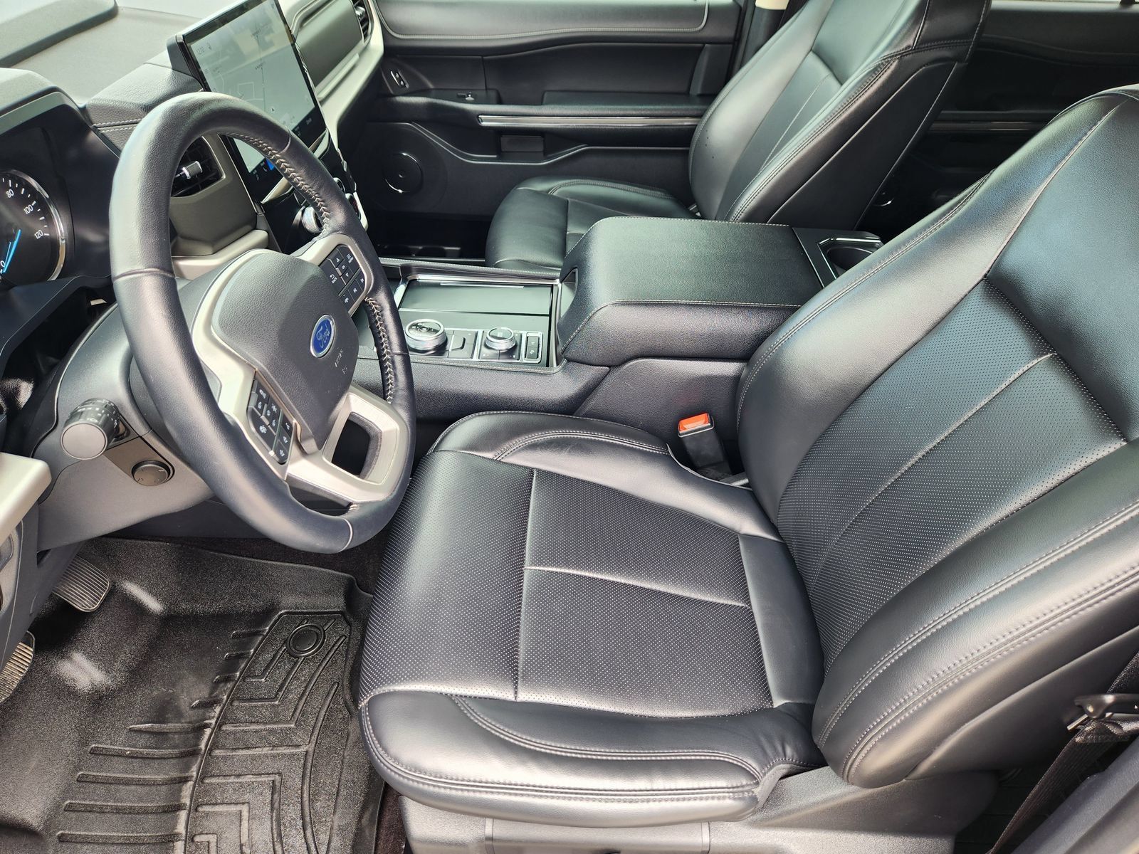 Used 2023 Ford Expedition XLT AWD/4WD image 15