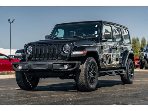 Used 2023 Jeep Wrangler Unlimited Sport AWD/4WD image 2