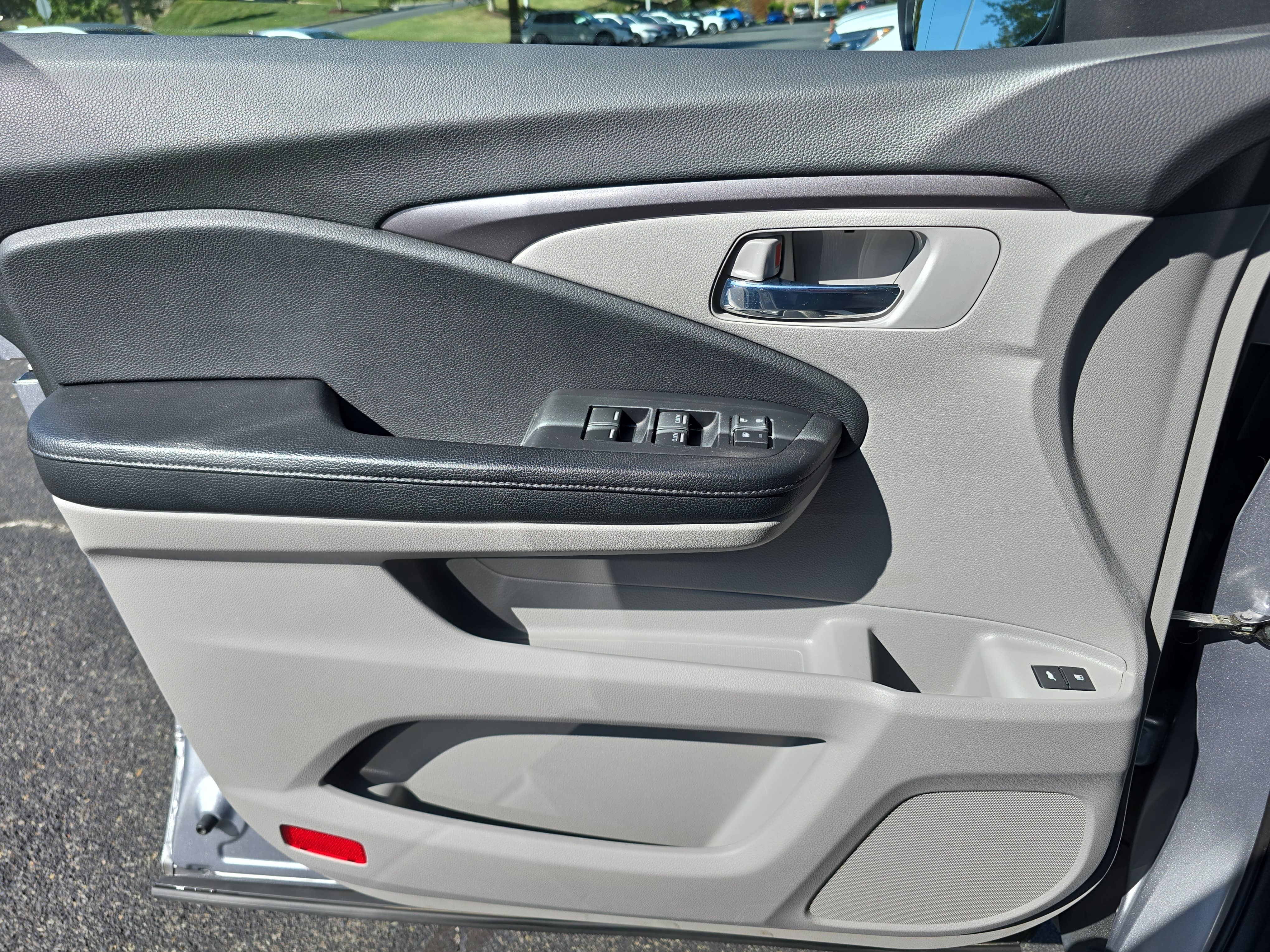 Used 2016 Honda Pilot EX-L image 28