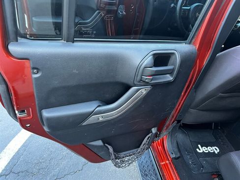Used 2014 Jeep Wrangler Unlimited Sport w/ Quick Order Package 24S AWD/4WD image 21