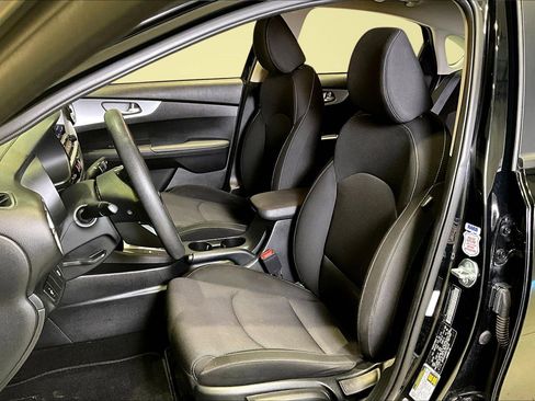 Used 2024 Kia Forte LXS image 20