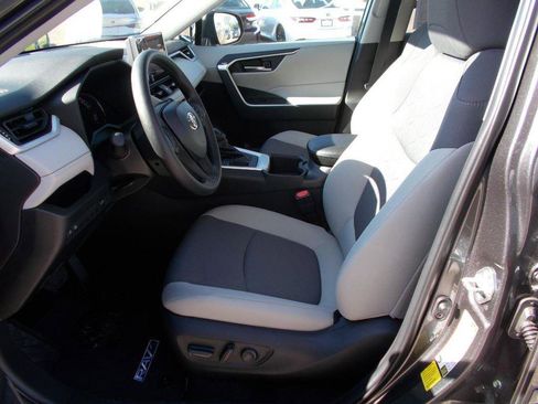 Certified 2025 Toyota RAV4 XLE w/ Convenience Package image 17