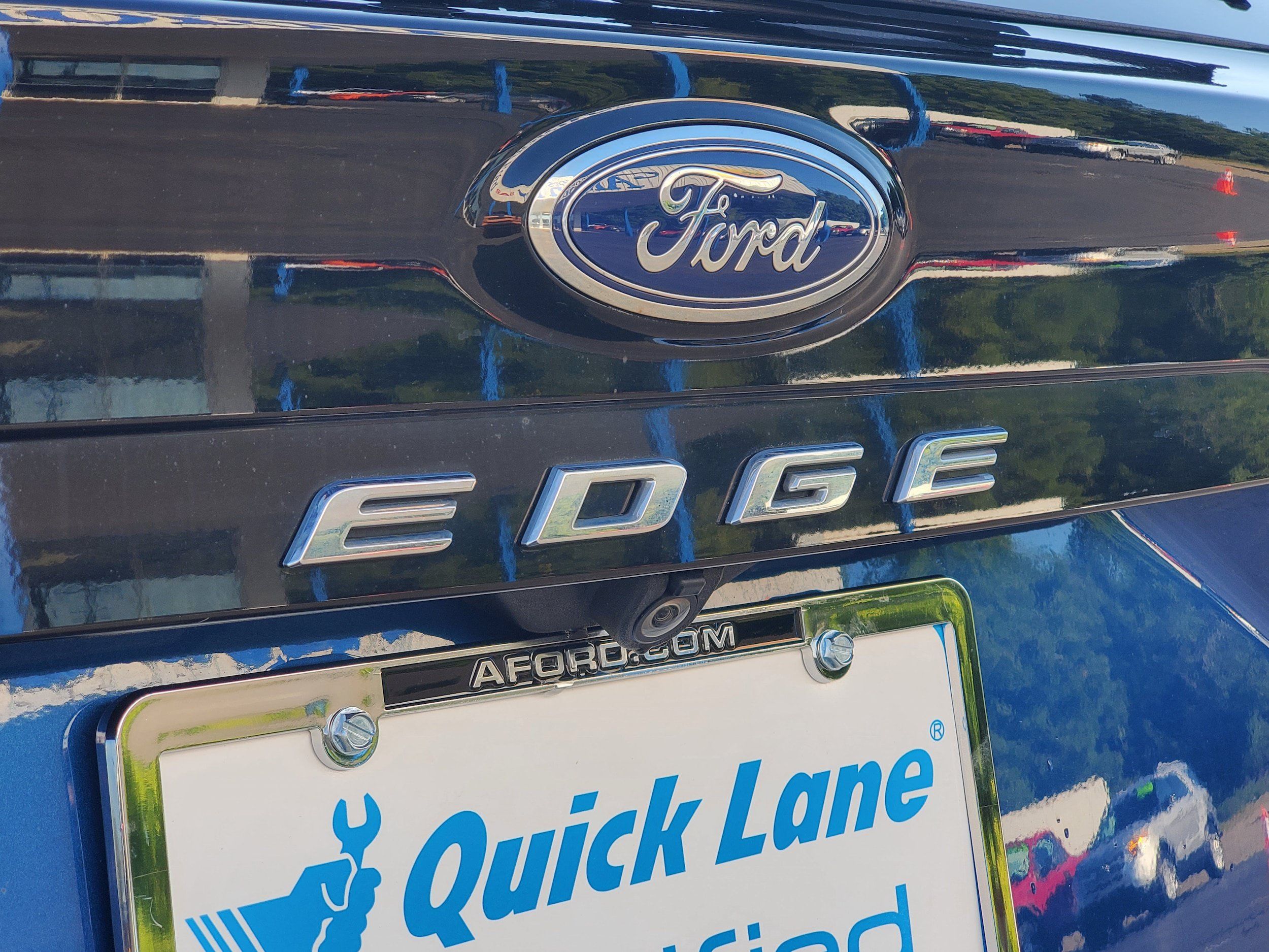 Used 2021 Ford Edge Titanium w/ Cargo Accessory Package AWD/4WD image 8