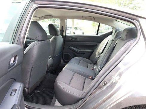 Used 2025 Nissan Altima 2.5 SV FWD image 22