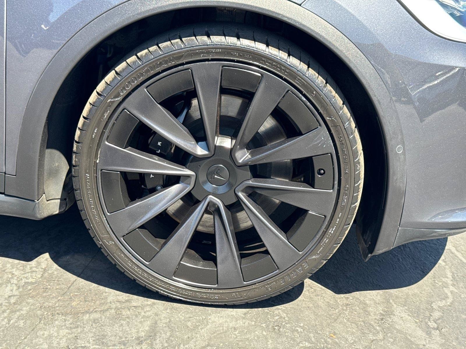 Used 2023 Tesla Model X AWD/4WD image 6