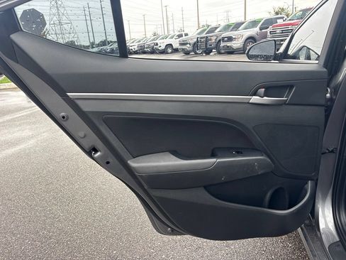 Used 2020 Hyundai Elantra SEL w/ Cargo Package (C1) FWD image 13